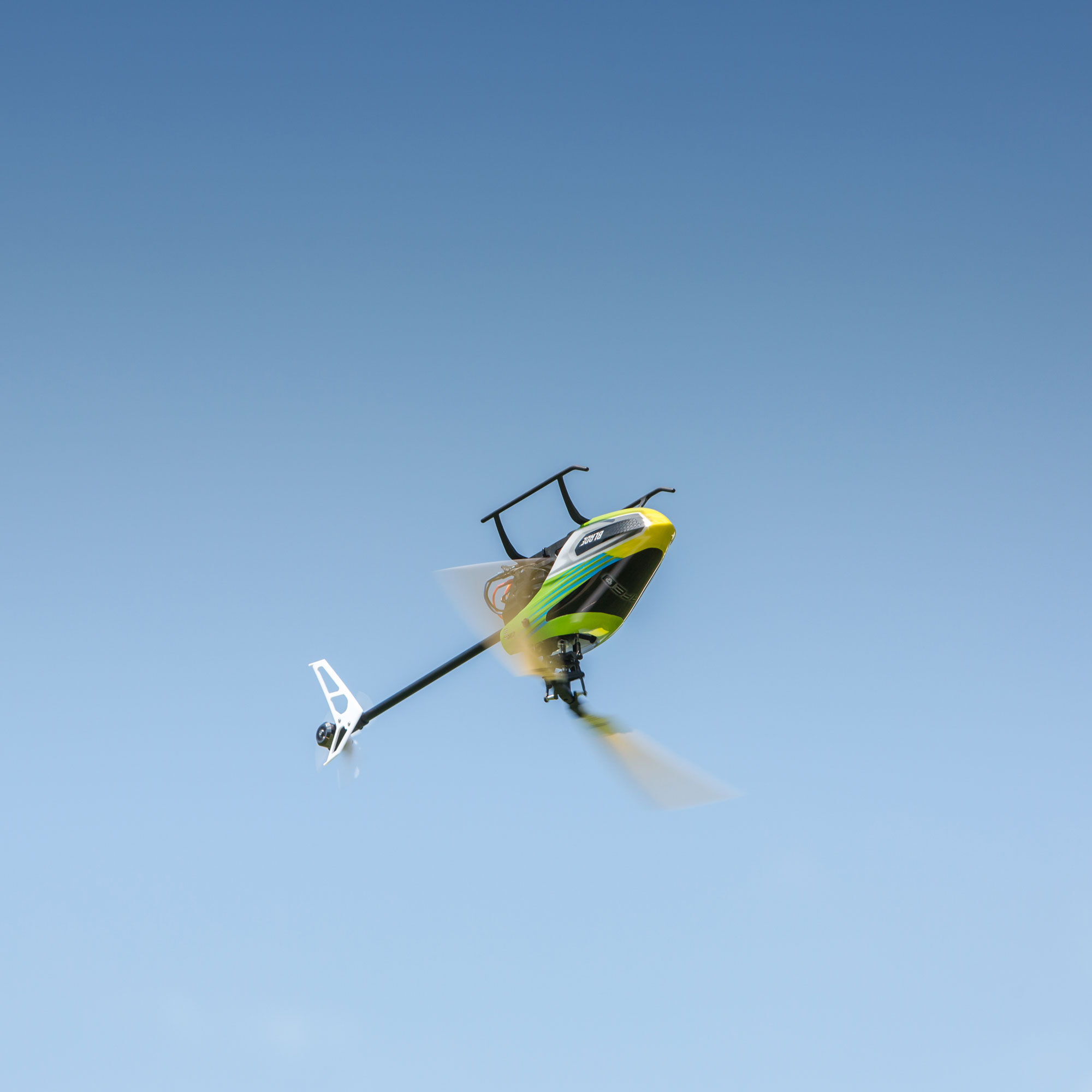Blade helicopter clearance with safe technology
